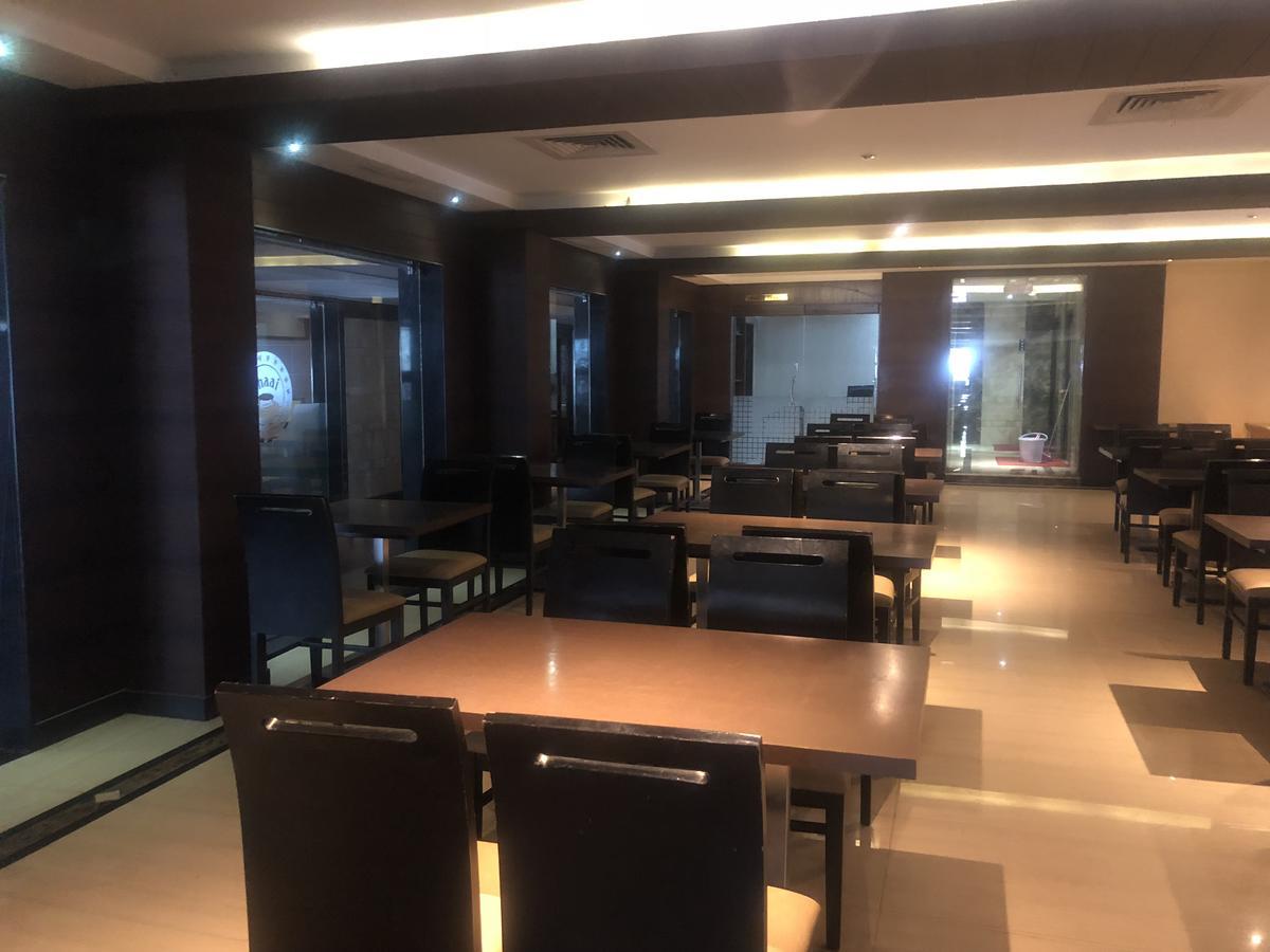 Hotel Shaans Tiruchirappalli Zewnętrze zdjęcie