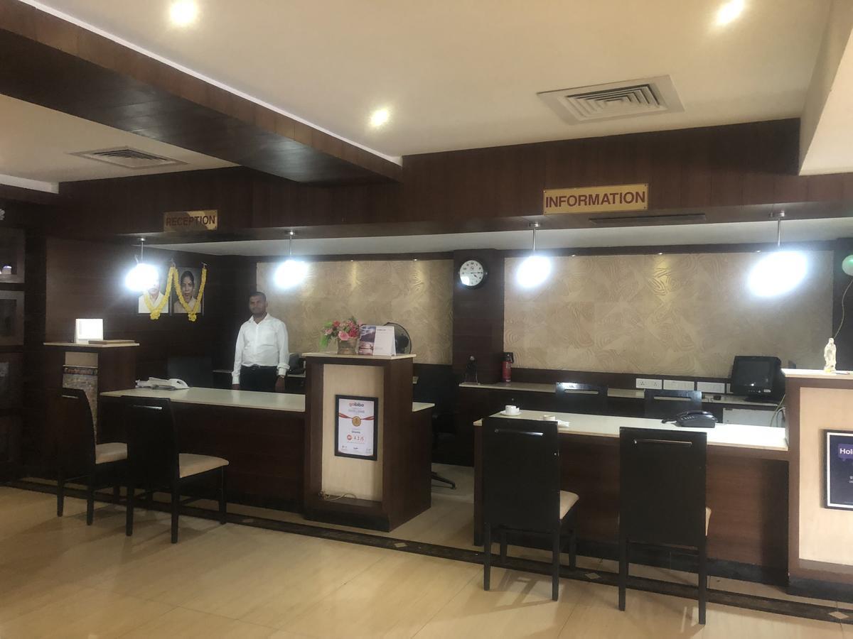 Hotel Shaans Tiruchirappalli Zewnętrze zdjęcie